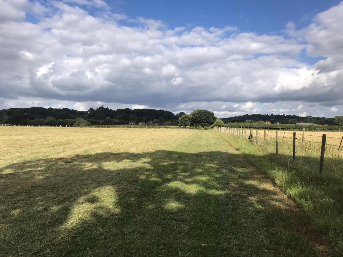 Redbrook Farm Bnb - Gateway To The New Forest Fordingbridge Exterior photo